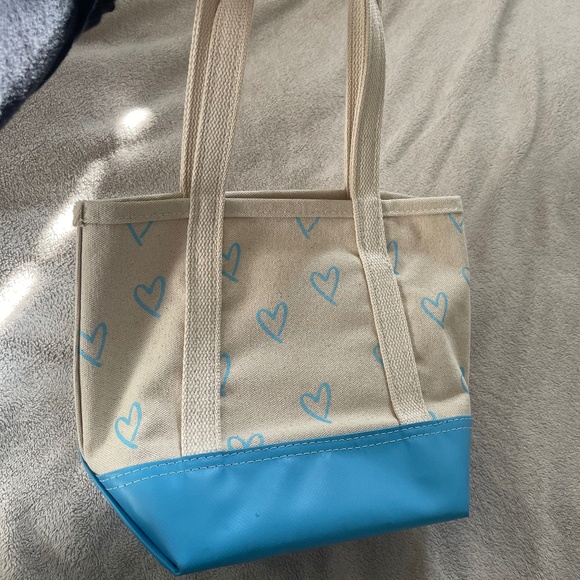 Steele Canvas small tote with blue hearts and long straps - Picture 11 of 12